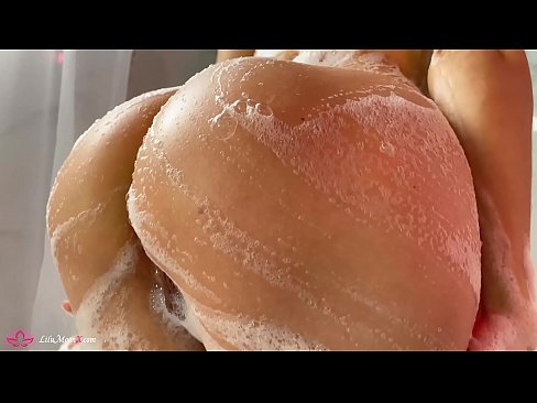 ❤️ Brineta masturbira macu vibratorom do intenzivnog orgazma pod tušem ❤ Porno video na hr.porn-milf300.ru ☑