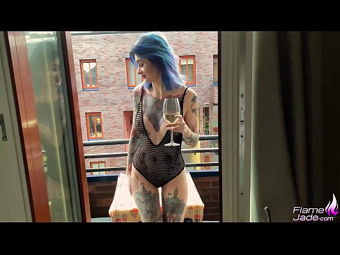 ❤️ Sjajna djevojka siše s gutljajem i strastveno jebe pod otvorenim nebom ❤ Porno video na hr.porn-milf300.ru ☑