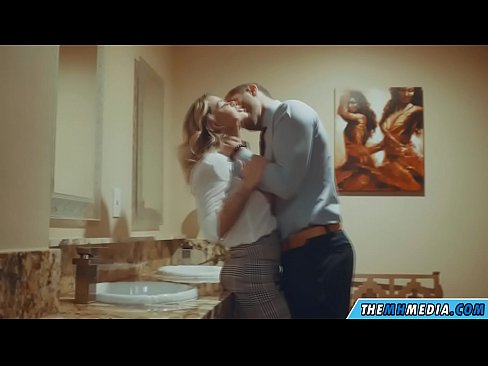 ❤️ Kad te prsata plavuša zavede u javnom zahodu ❤ Porno video na hr.porn-milf300.ru ☑